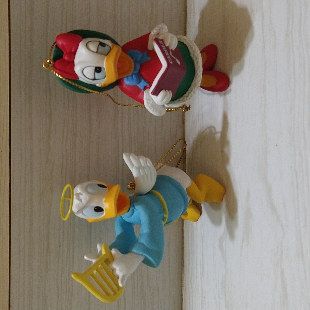 Vintage Pair of 2 Groiler Donald Duck Harp Angel & Daisy Duck Caroling Ornaments